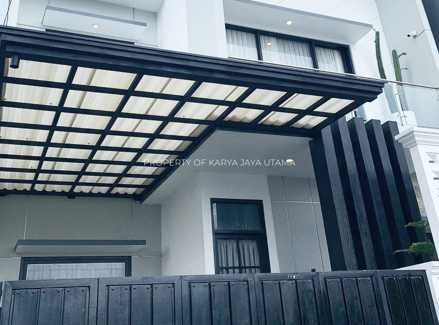 Keunggulan Atap Semi Transparan Rooftop